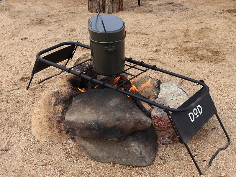 DOD Compact Kitchen Table 可伸縮露營焚火桌 TB1-567